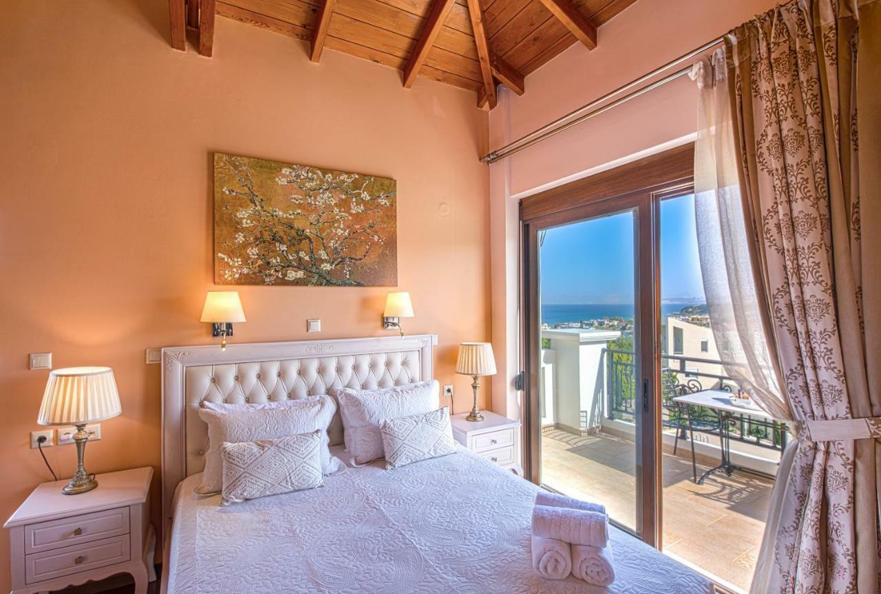 Casa Leone Suites Stalos Luaran gambar