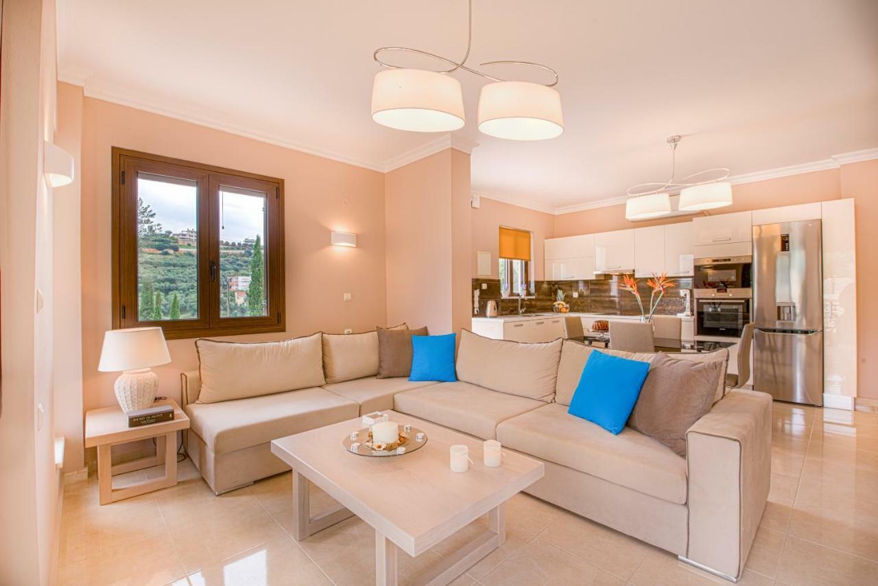 Casa Leone Suites Stalos Luaran gambar