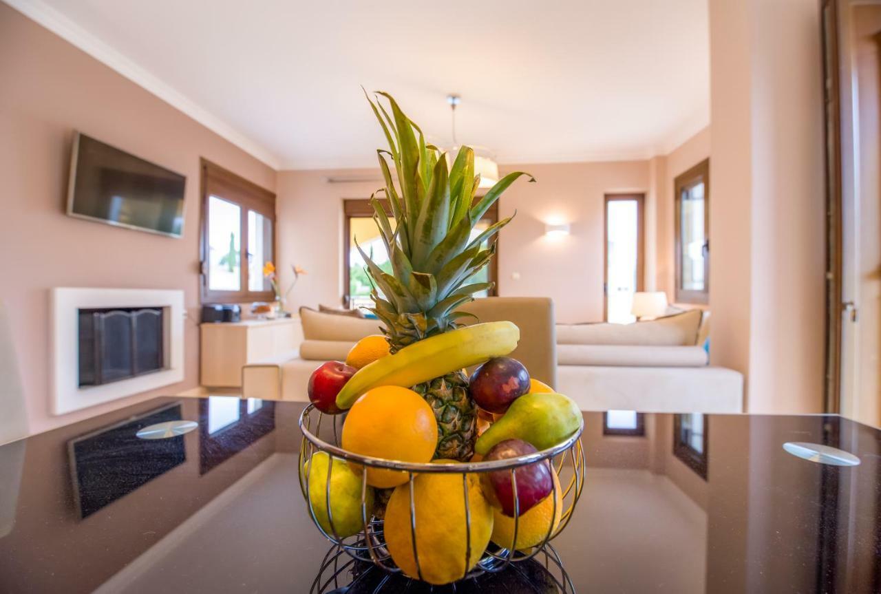 Casa Leone Suites Stalos Luaran gambar