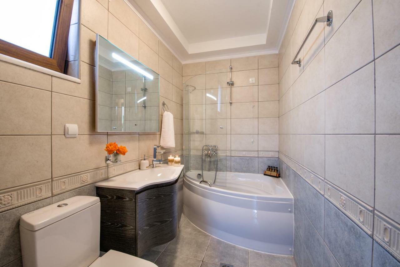 Casa Leone Suites Stalos Luaran gambar