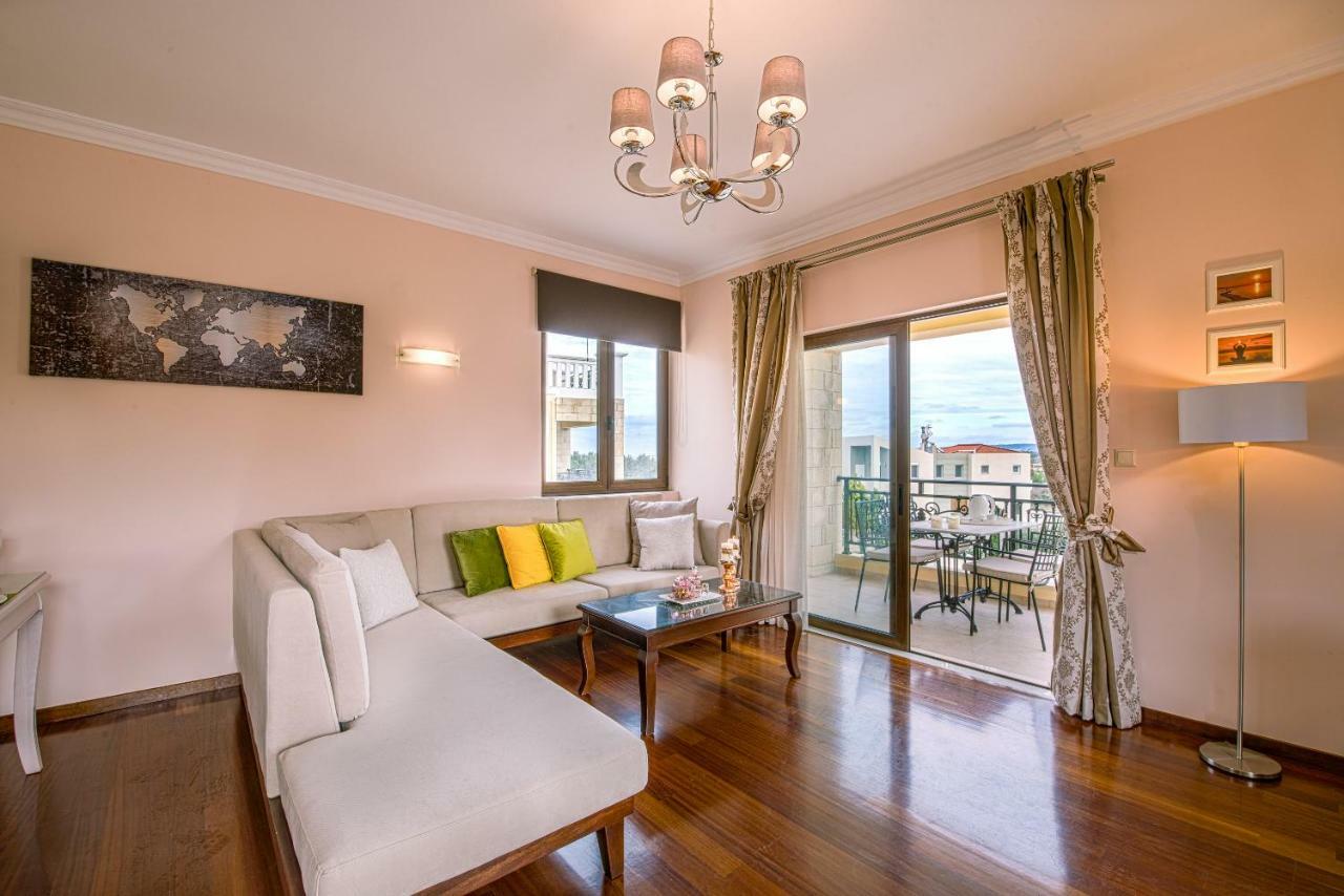 Casa Leone Suites Stalos Luaran gambar