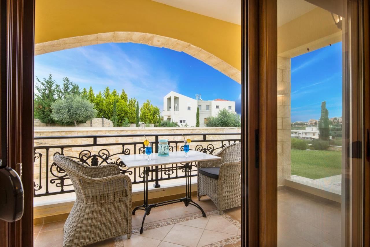 Casa Leone Suites Stalos Luaran gambar